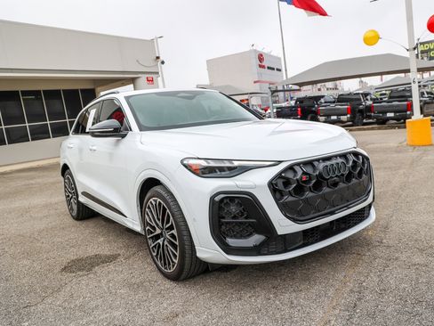 Used 2025 Audi SQ5 Premium Plus AWD/4WD image 5