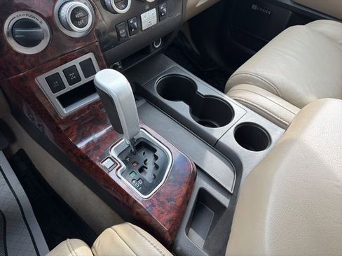 Used 2008 Toyota Sequoia Limited image 28
