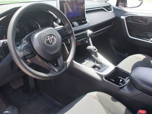 Used 2024 Toyota RAV4 LE AWD/4WD image 12