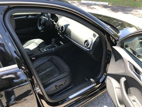 Used 2017 Audi A3 e-tron Premium image 6