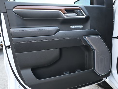 Used 2023 GMC Sierra 1500 Denali w/ Denali Reserve Package image 27