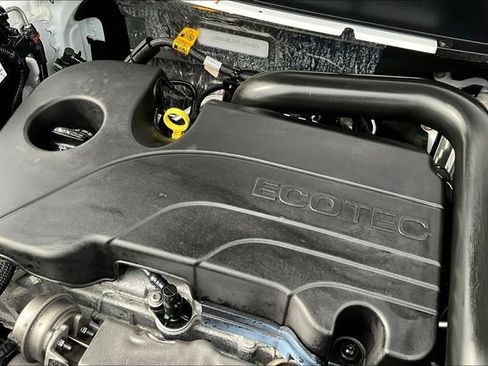 Used 2023 Chevrolet Equinox RS image 31