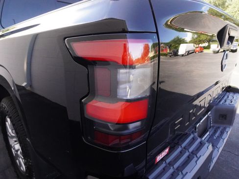 Used 2023 Nissan Frontier SV w/ SV Convenience Package RWD image 34