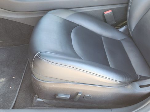 Used 2018 Tesla Model 3 Long Range image 26