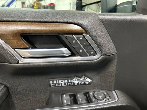 Used 2024 Chevrolet Silverado 1500 High Country w/ Max Trailering Package AWD/4WD image 15