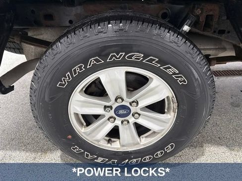 Used 2018 Ford F150 XLT w/ Trailer Tow Package AWD/4WD image 9