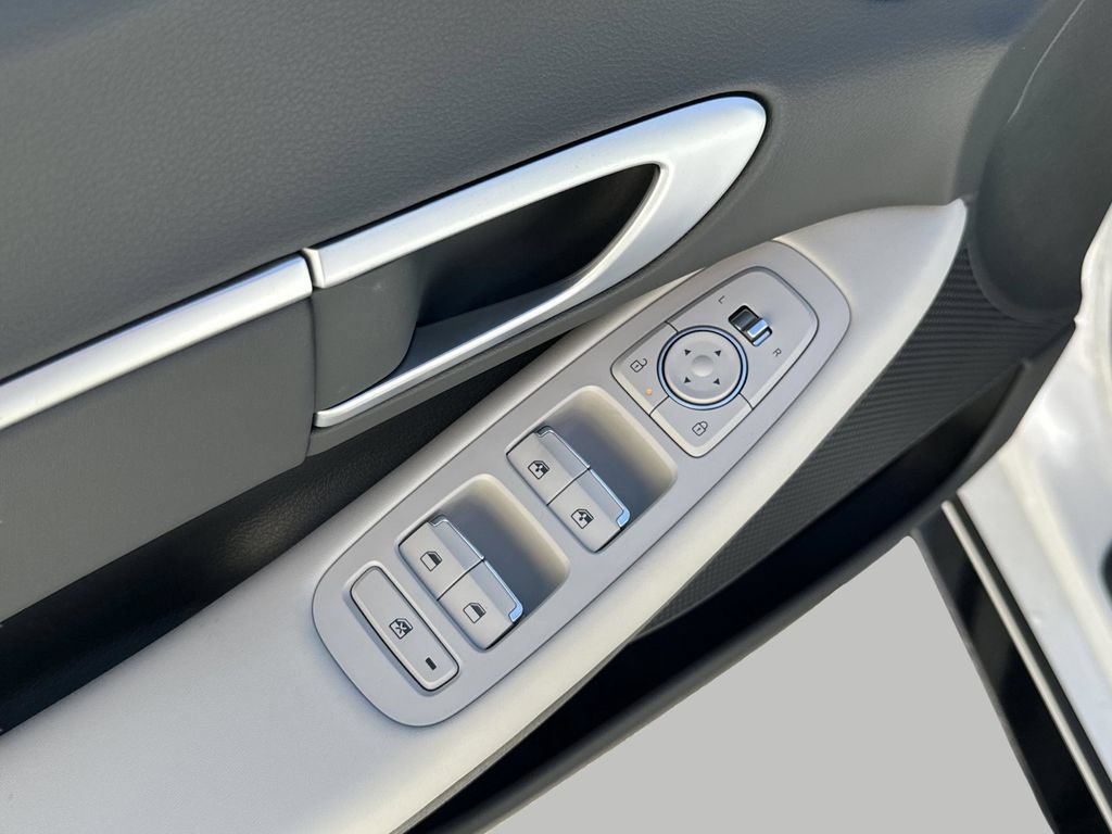 New 2026 Hyundai Sonata SEL FWD image 15