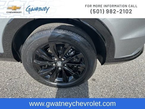 Used 2025 Buick Envista Sport Touring w/ Convenience I Package FWD image 10