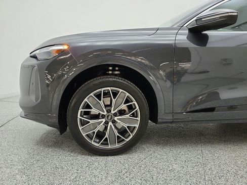 Used 2025 Audi Q5 Premium Plus w/ Premium Plus AWD/4WD image 30