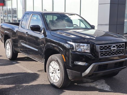 Certified 2024 Nissan Frontier SV w/ SV Convenience Package image 3