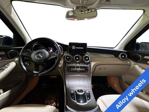 Used 2019 Mercedes-Benz GLC 300 4MATIC image 13