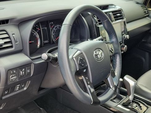 Used 2024 Toyota 4Runner TRD Off-Road Premium AWD/4WD image 10