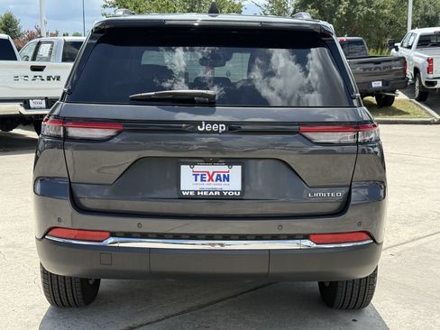 Used 2023 Jeep Grand Cherokee Limited RWD image 6