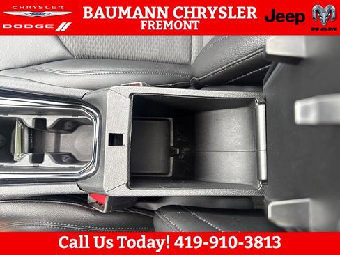 Used 2022 Jeep Compass Latitude w/ Sun and Sound Group AWD/4WD image 26