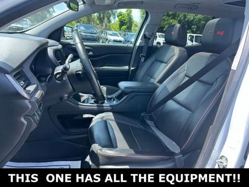 Used 2023 GMC Acadia AT4 w/ Technology Package AWD/4WD image 14