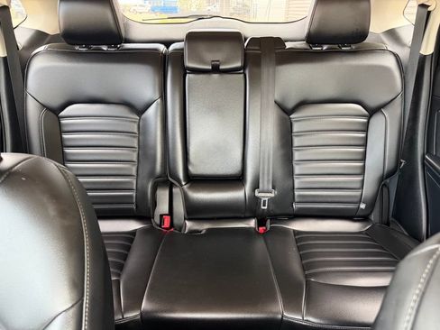 Used 2020 Ford Edge SEL FWD image 33