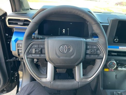 New 2026 Toyota Tacoma TRD Off-Road AWD/4WD image 19
