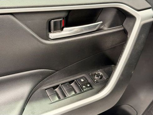 Certified 2020 Toyota RAV4 XLE image 15