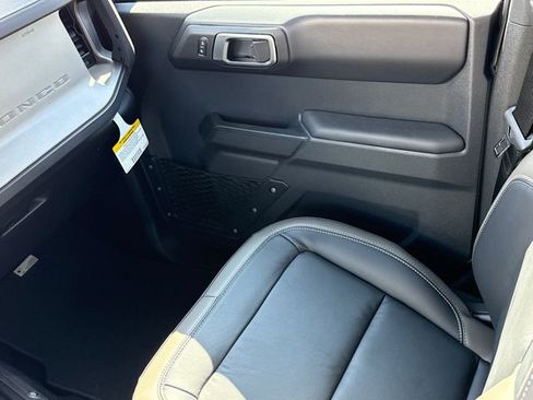 New 2025 Ford Bronco Outer Banks image 17