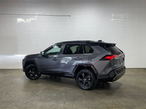 Used 2019 Toyota RAV4 XSE w/ XSE Weather Package AWD/4WD image 5