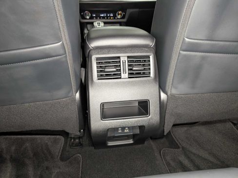 Used 2022 Mitsubishi Outlander SE AWD/4WD image 20