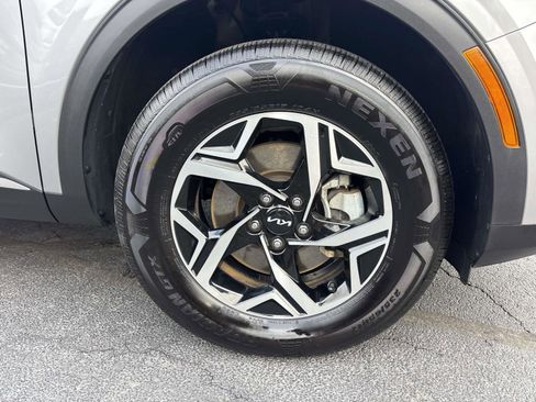 Used 2025 Kia Sportage LX image 30