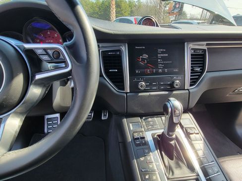 Used 2017 Porsche Macan GTS w/ Premium Package Plus image 30