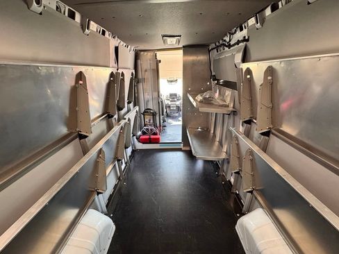 Used 2024 RAM ProMaster 3500 w/ Delivery Van Package FWD image 15