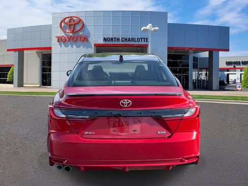 Used 2025 Toyota Camry XSE FWD image 7