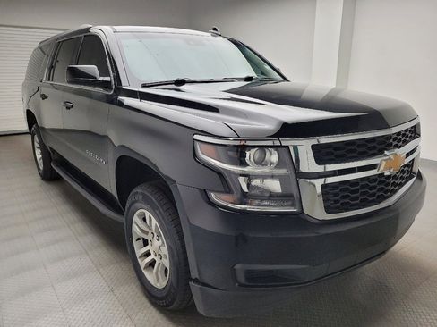 Used 2019 Chevrolet Suburban LT AWD/4WD image 13