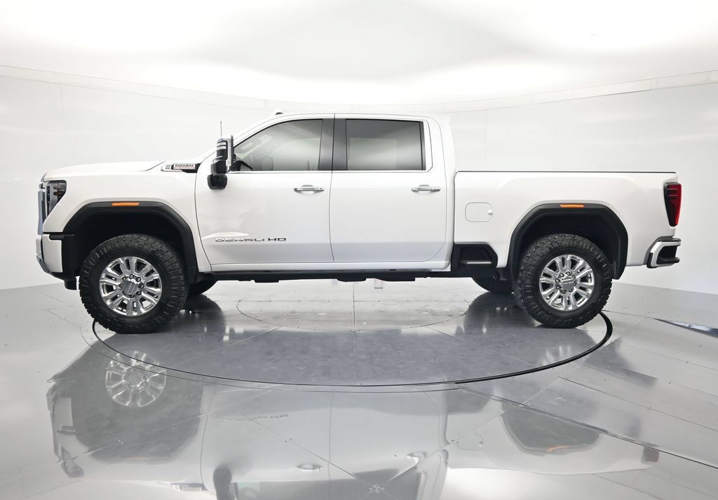 Certified 2025 GMC Sierra 2500 Denali w/ Technology Package AWD/4WD image 8