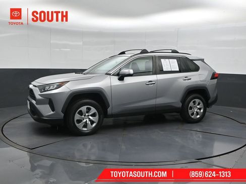 Used 2019 Toyota RAV4 LE w/ All Weather Liner Package AWD/4WD image 7
