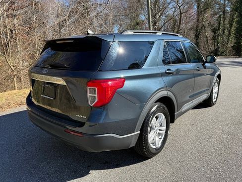 Used 2023 Ford Explorer XLT image 6