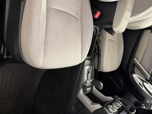 Used 2017 Subaru Forester 2.5i Premium AWD/4WD image 25