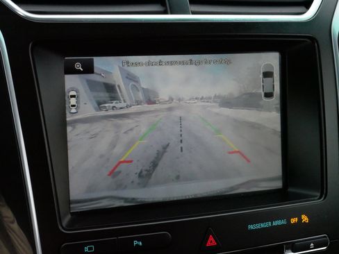 Used 2016 Ford Explorer Limited image 28