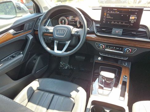 Used 2023 Audi Q5 2.0T Premium Plus w/ Premium Plus Package AWD/4WD image 15