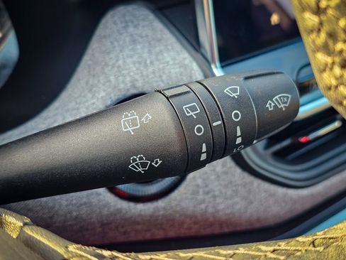 Certified 2024 Jeep Compass Latitude image 16