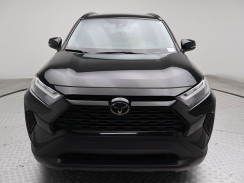 Used 2023 Toyota RAV4 XLE w/ Convenience Package image 5