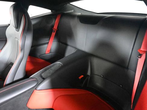 Used 2022 Ferrari Roma RWD image 20