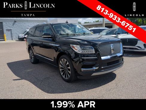 Used 2021 Lincoln Navigator Reserve w/ Luxury Package AWD/4WD image 2