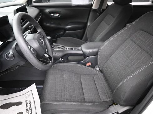 Used 2023 Honda HR-V LX image 27