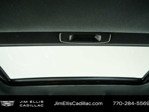 Used 2022 Nissan Armada Platinum w/ Captain's Chairs Package RWD image 21