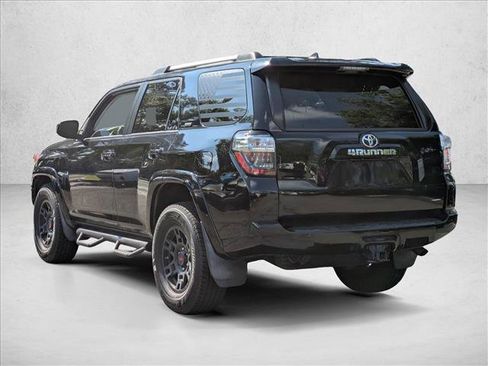 Used 2019 Toyota 4Runner SR5 RWD image 8