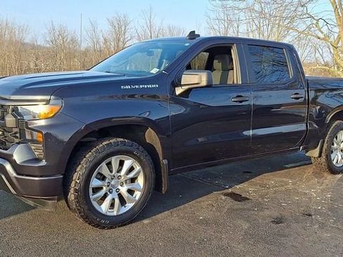 Certified 2023 Chevrolet Silverado 1500 Custom image 4