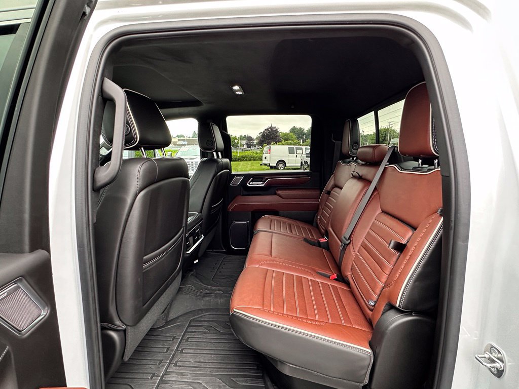 Certified 2024 GMC Sierra 3500 Denali Ultimate AWD/4WD image 25