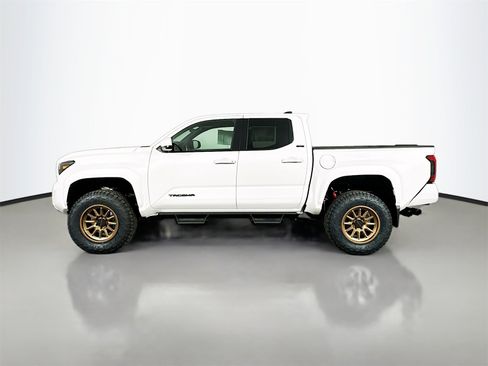 New 2025 Toyota Tacoma SR5 image 4