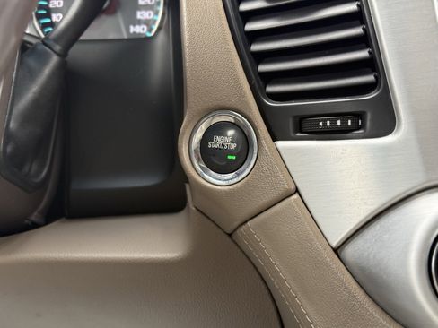 Used 2018 GMC Yukon SLT image 30