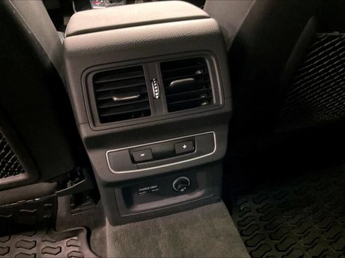 Used 2023 Audi Q5 2.0T Premium Plus w/ Premium Plus Package image 31