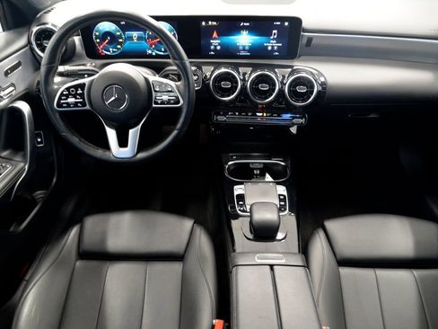 Used 2020 Mercedes-Benz A 220 4MATIC image 17