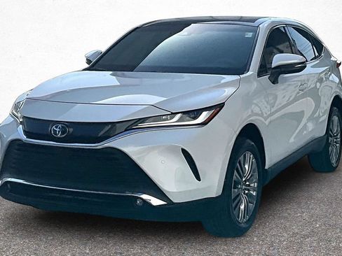 Used 2024 Toyota Venza Limited AWD/4WD image 4